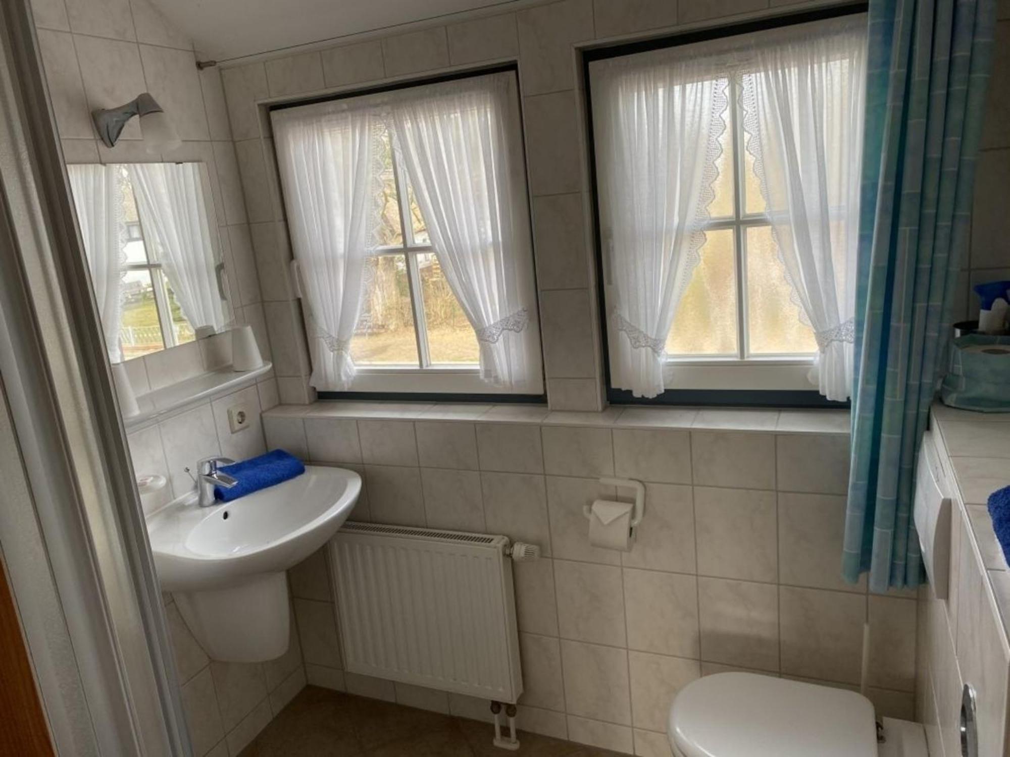 בורן Ferienwohnung Nr 02 Og Spitzboden מראה חיצוני תמונה